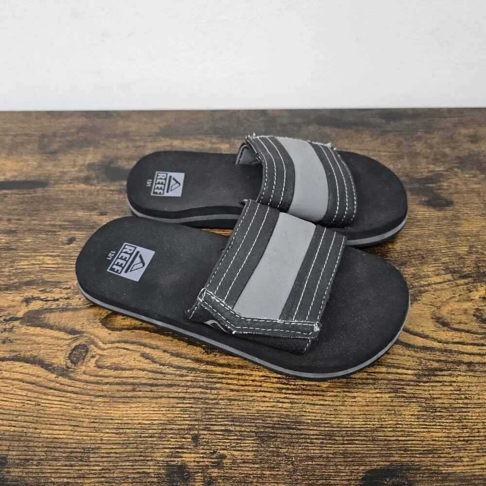 Reef Ahi Slide Sandals Boys Size 13/1 Black Gray Adjustable Top Strap Slip On